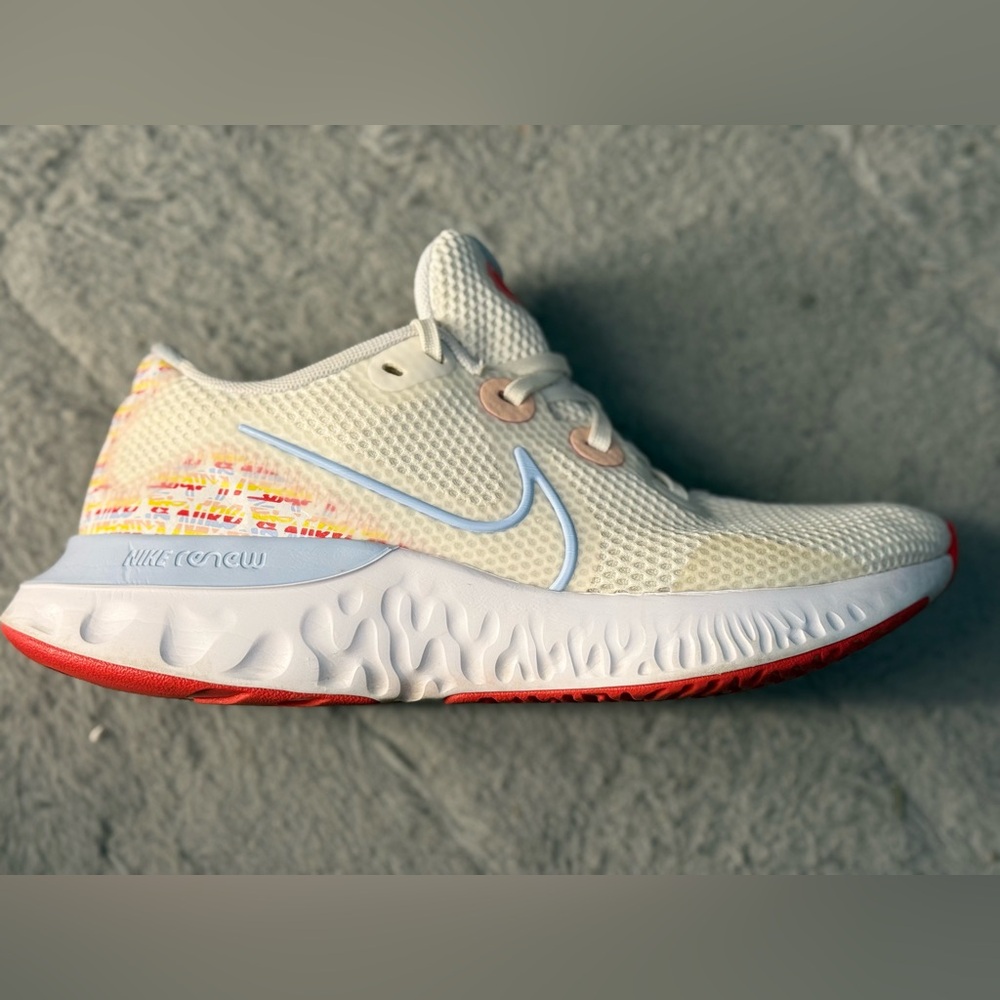 Nike Renew Run Graffiti Print Running Shoe Running Training Size 8.5